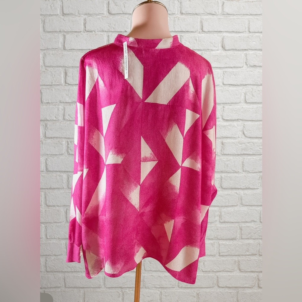 Natori Pink and White Geometric Blouse - Picture 3 of 5